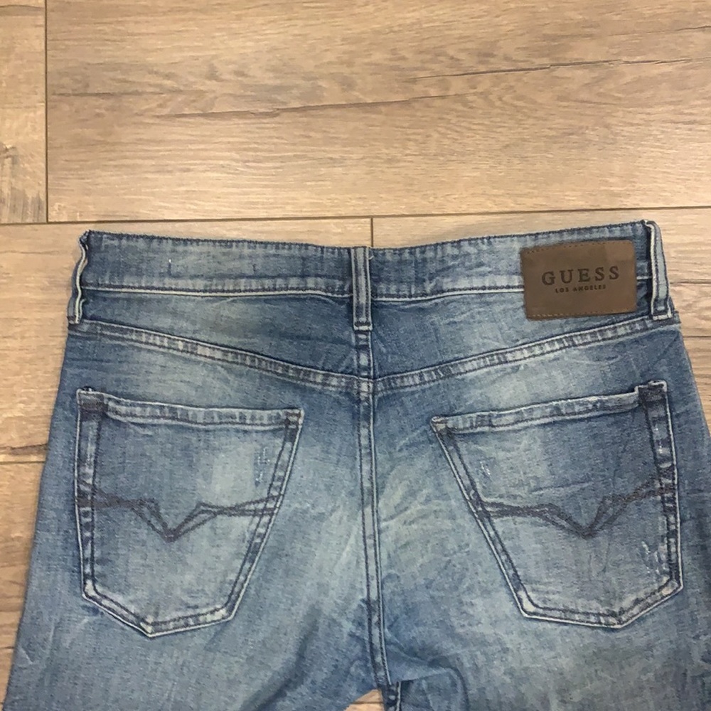 GUESS Lightly Wash Distressed Jean Shorts - Picture 4 of 4